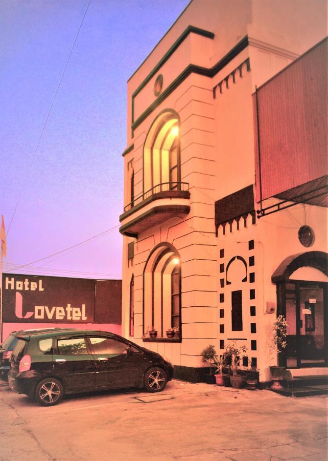 Reddoorz Near Jalan Sudirman Padang Hotel Екстериор снимка