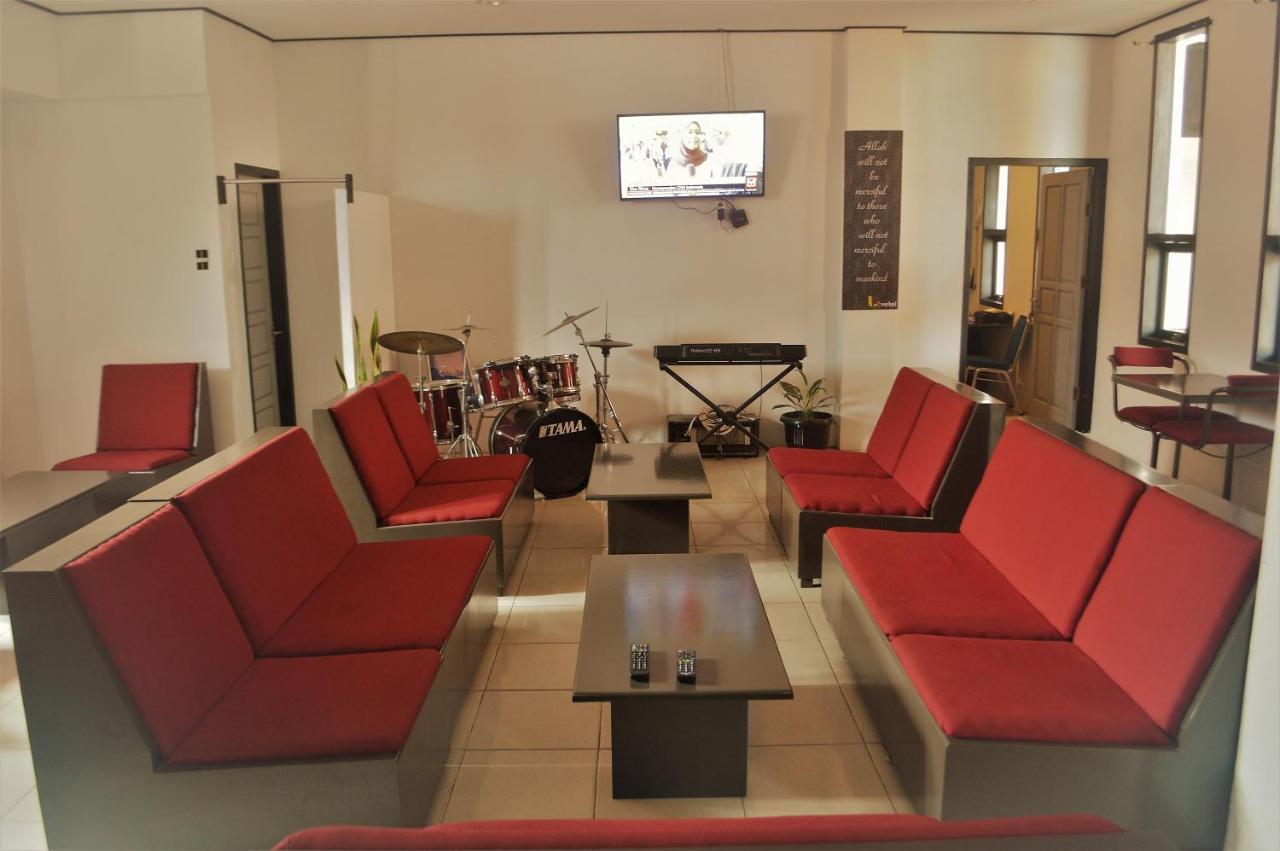 Reddoorz Near Jalan Sudirman Padang Hotel Екстериор снимка