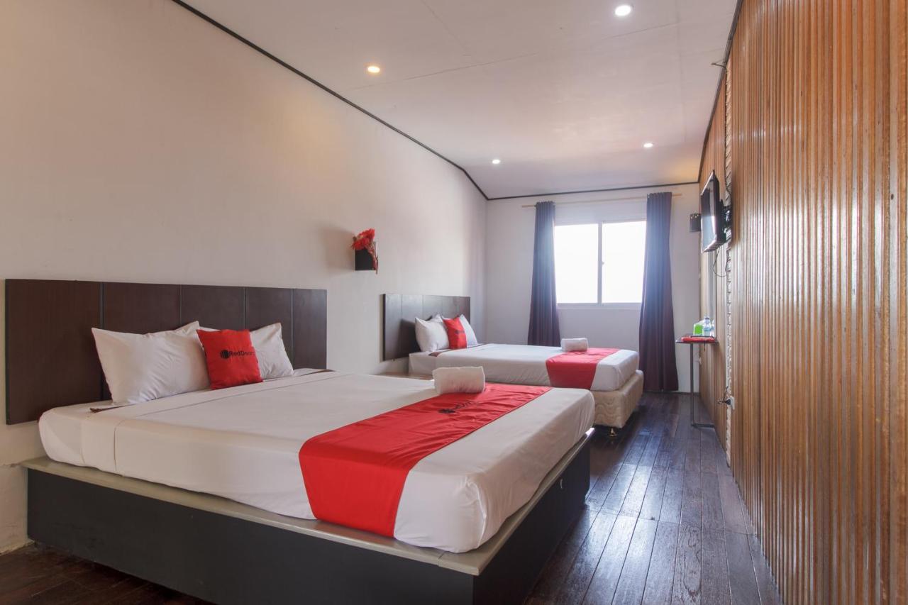 Reddoorz Near Jalan Sudirman Padang Hotel Екстериор снимка